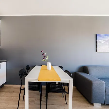 Апартаменты Stary Browar Deluxe By Bookinghost Познань